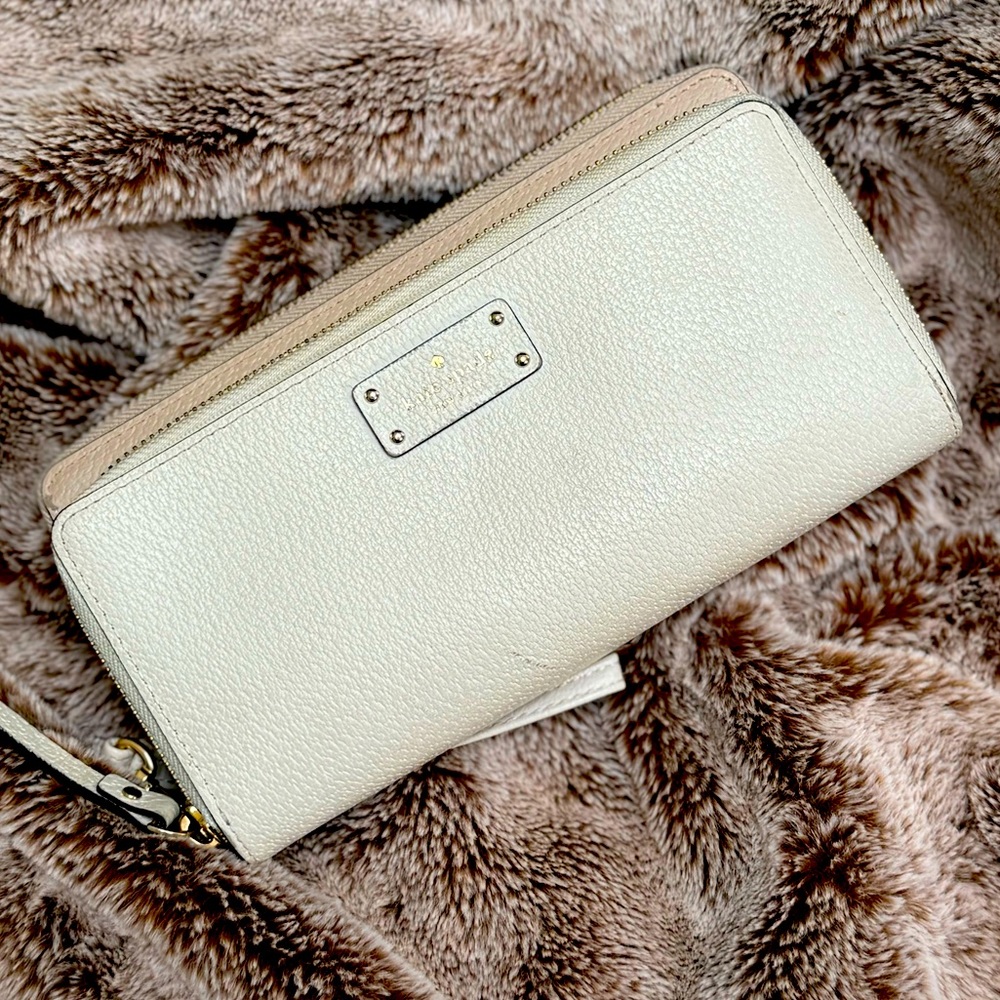 Kate Spade wallet in pink and white two tone